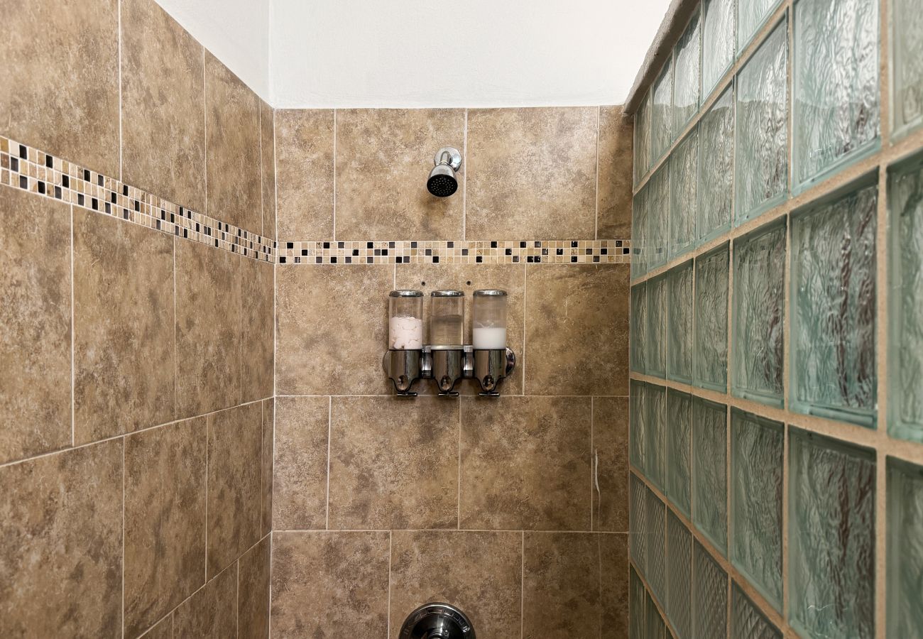 Apartamento en San Juan - Condado Group Stay | Large 4-BR Near Everything