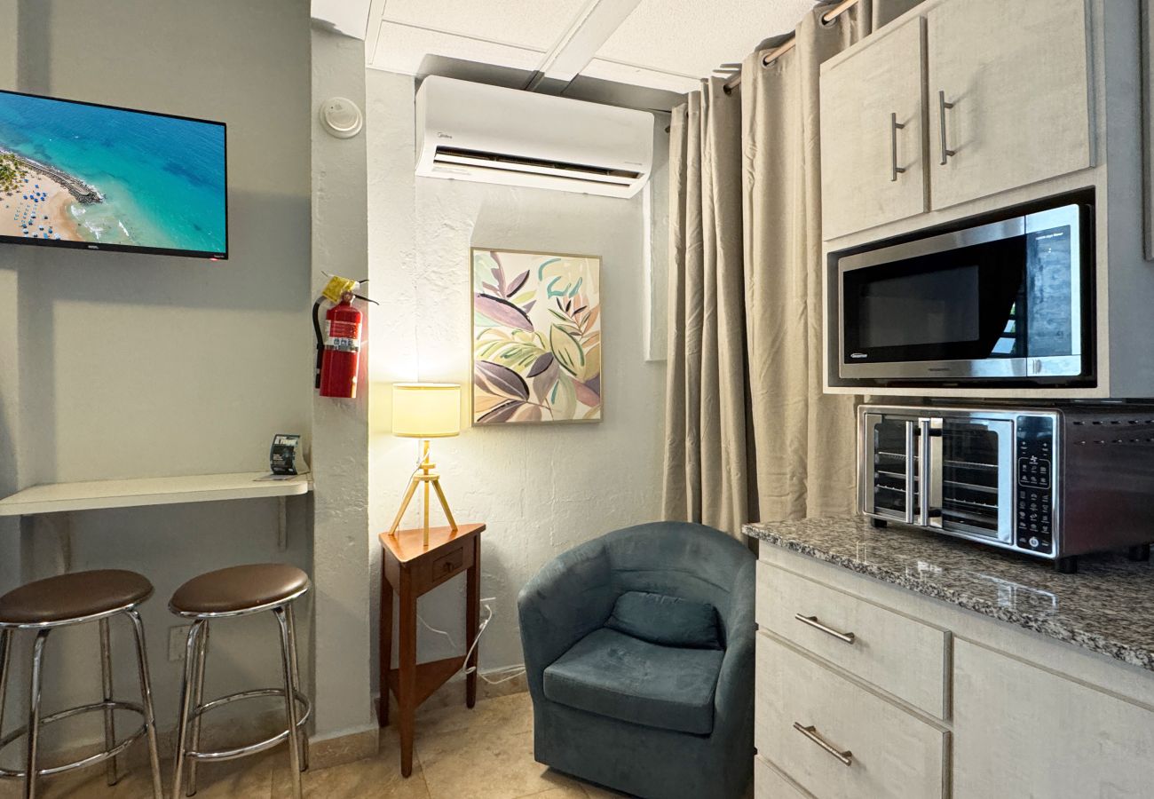 Apartamento en San Juan - Condado Group Stay | Large 4-BR Near Everything