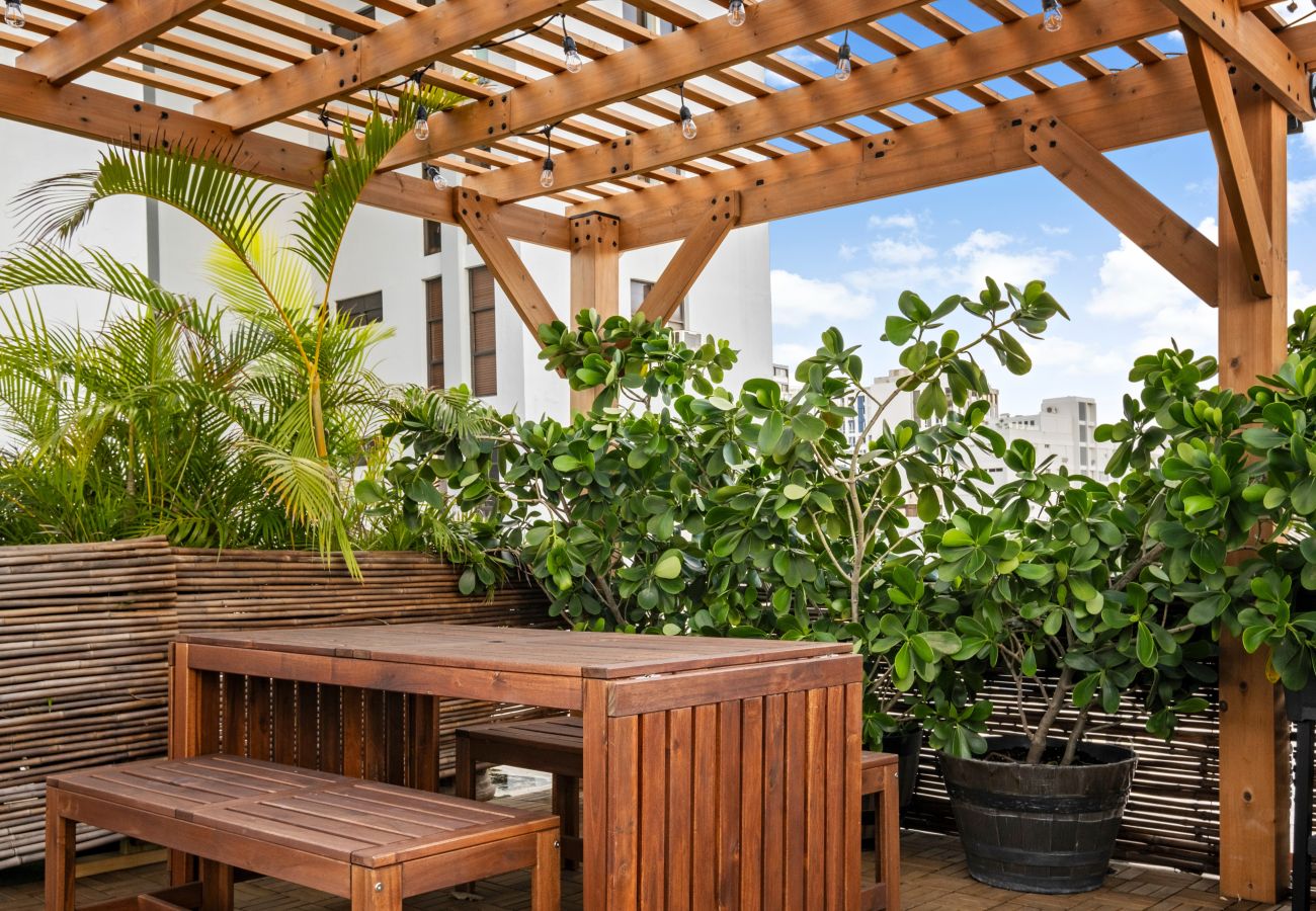 Apartamento en San Juan - Condado Beach & Rooftop Garden for large groups