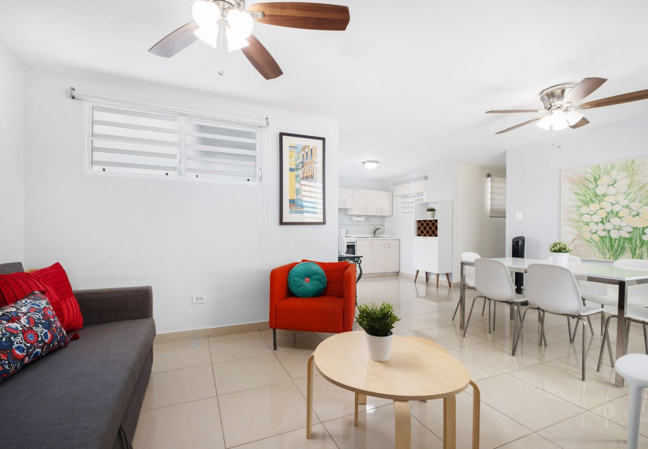 Apartamento en San Juan - Spacious 2BR Apt Near Condado Beach & Lagoon