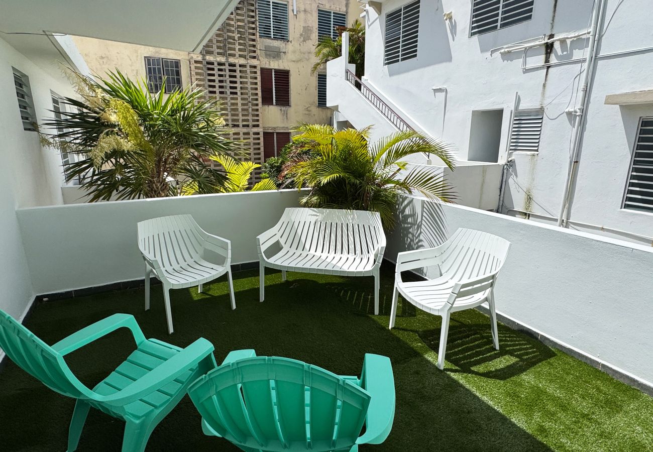 Apartamento en San Juan - Spacious 2BR/1BA in Condado Near Beach & Hotspots