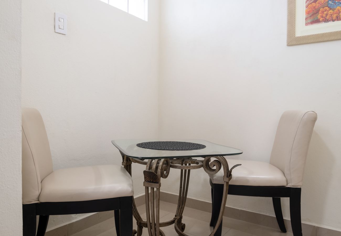 Apartamento en San Juan - Prime Location at Condado Beach 1BR 1BA 