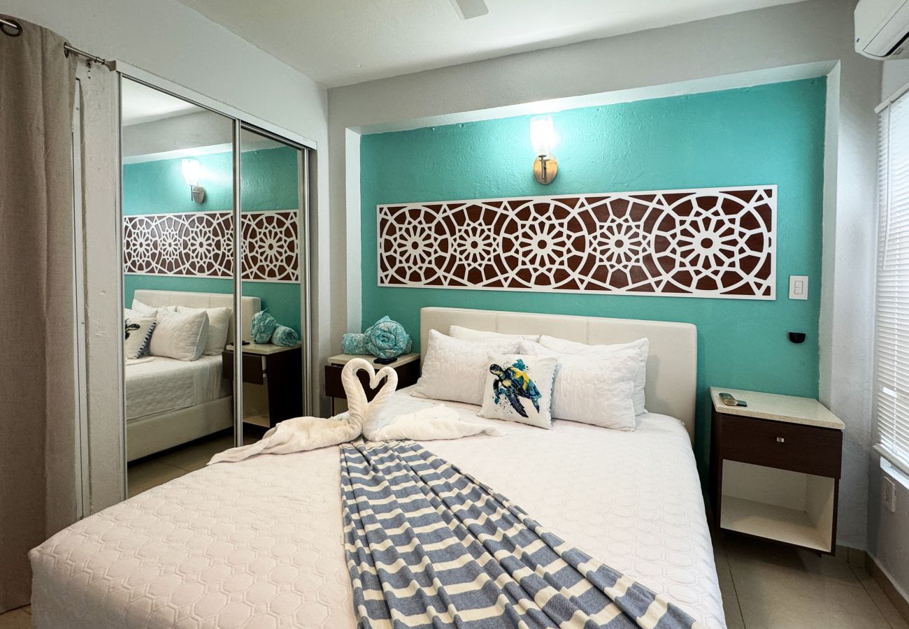 Apartamento en San Juan - Condado Escape | Updated 1BR/1BA, Walk to Beach