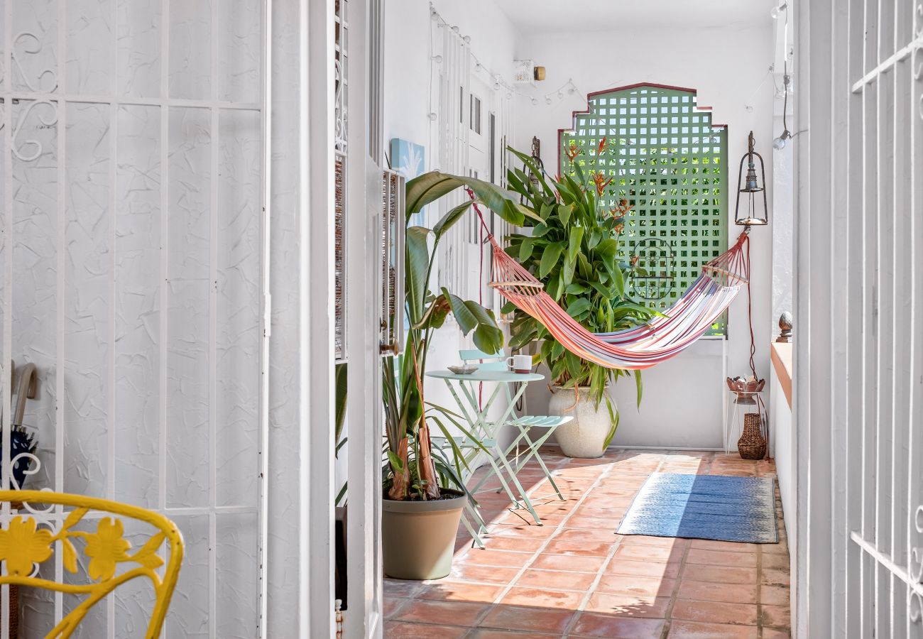 Casa en Santurce - Multi-unit beachside complex for up to 12 guests!