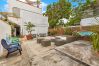 Casa en Santurce - Coastal Comfort: Spanish Villa Steps from the Sand