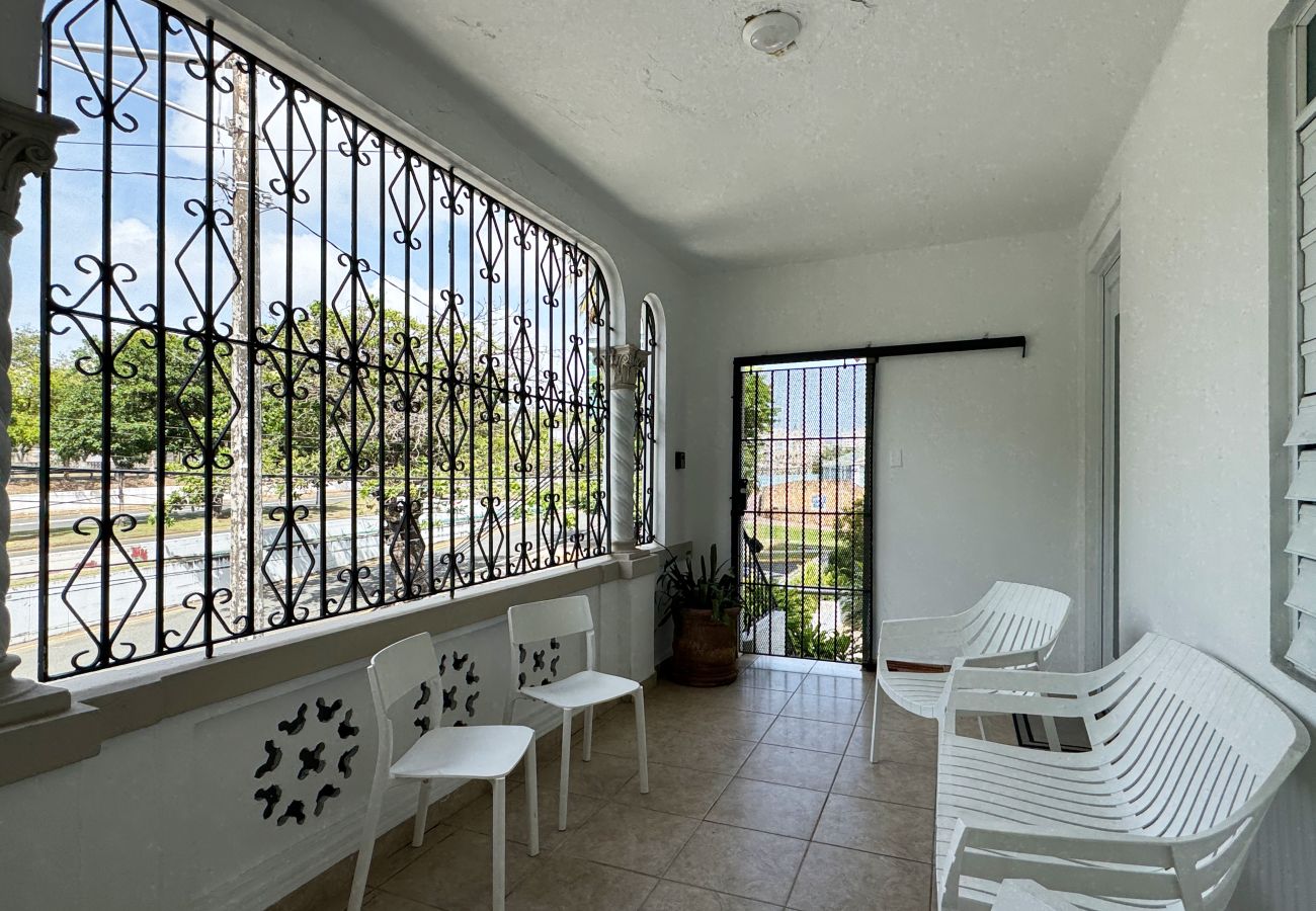 Apartamento en San Juan - Condado 4BR/2BA Rooftop, Patios & Walk to Hotspots