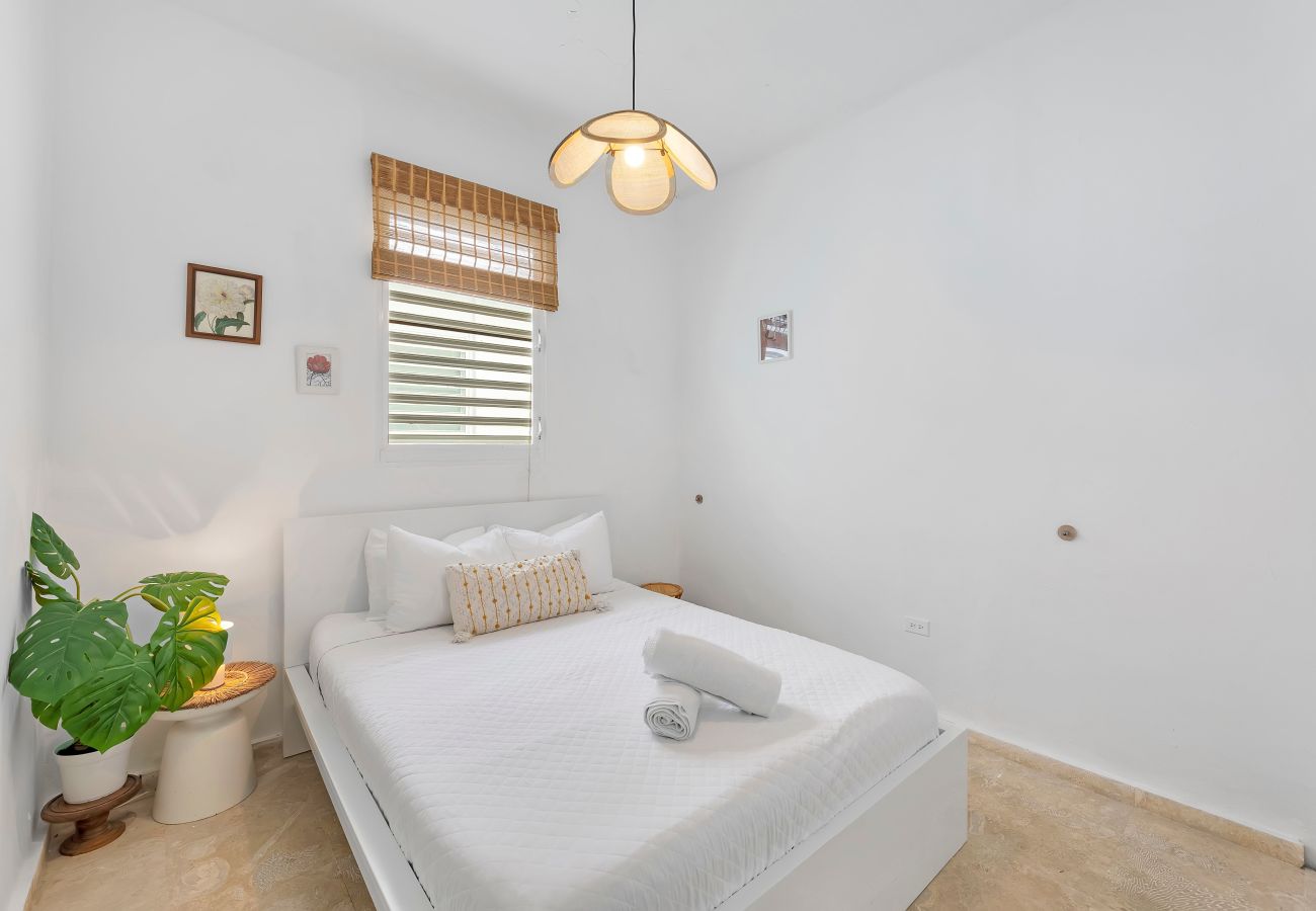 Apartamento en San Juan - Boho Oasis by the Beach