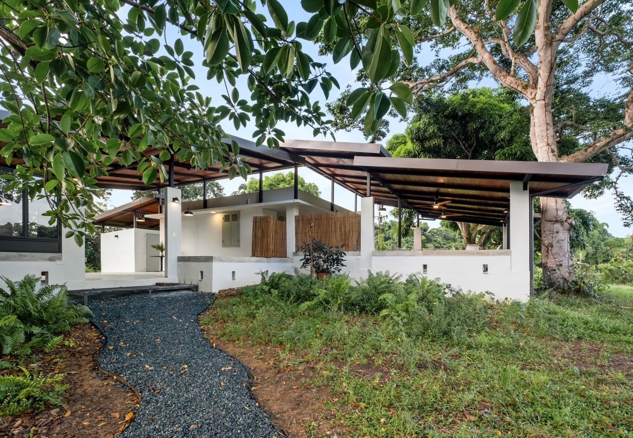 Casa en Ciales - Casa Algarrobo finca relajante en Puerto Rico