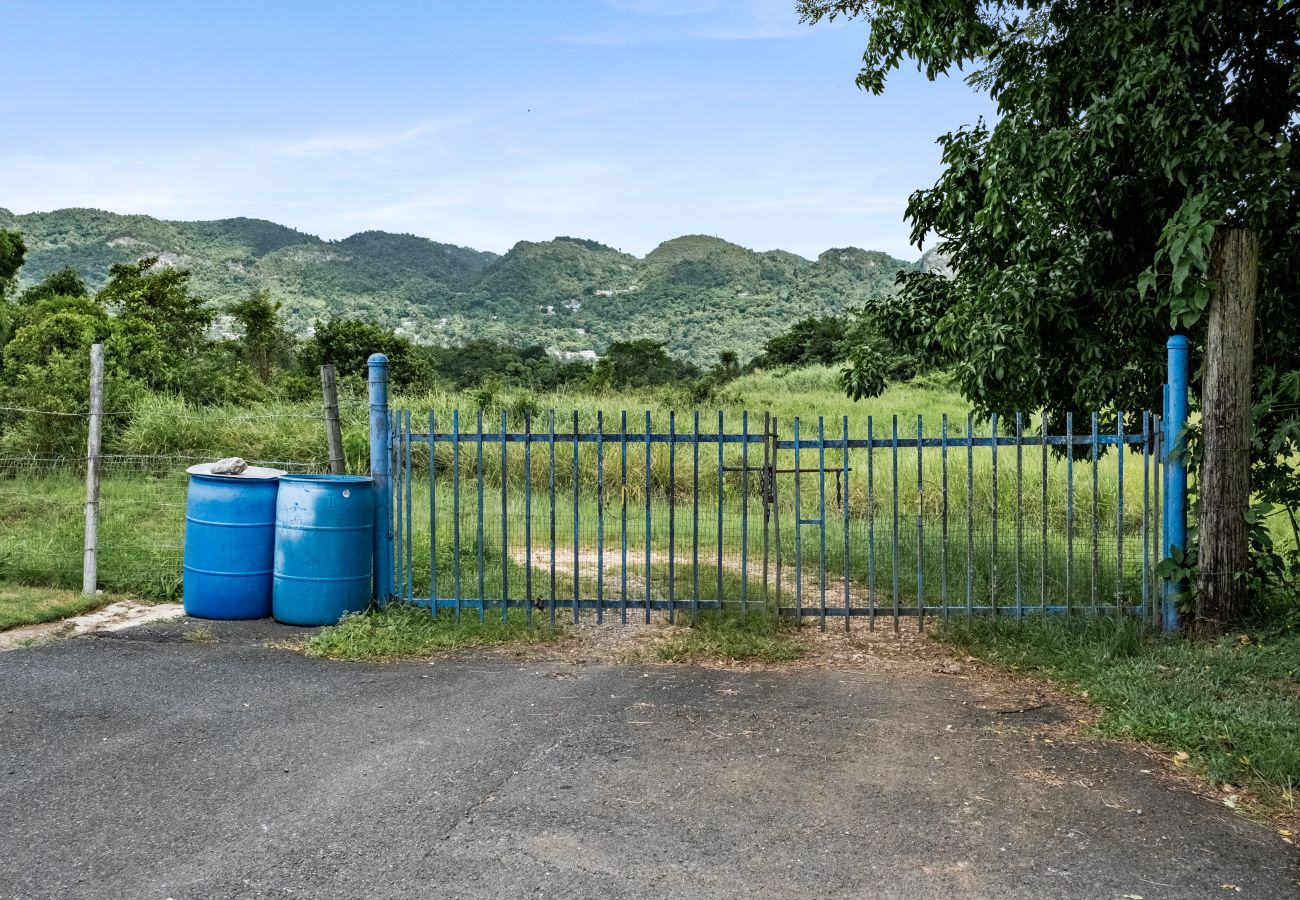 Casa en Ciales - Casa Algarrobo finca relajante en Puerto Rico