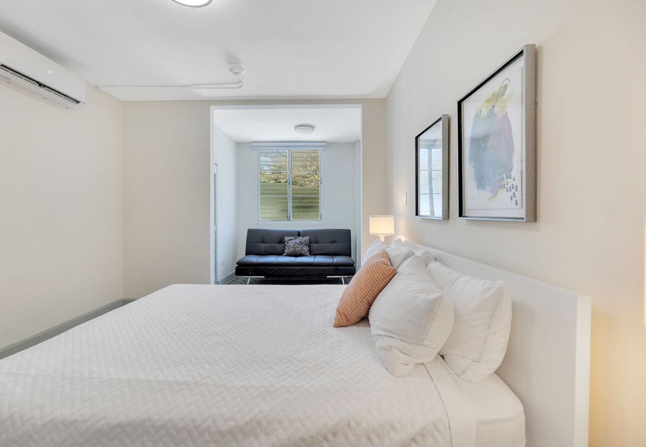 Apartamento en San Juan - Encantador apartamento de 2 habitaciones con balcón y planta eléctrica en San Juan