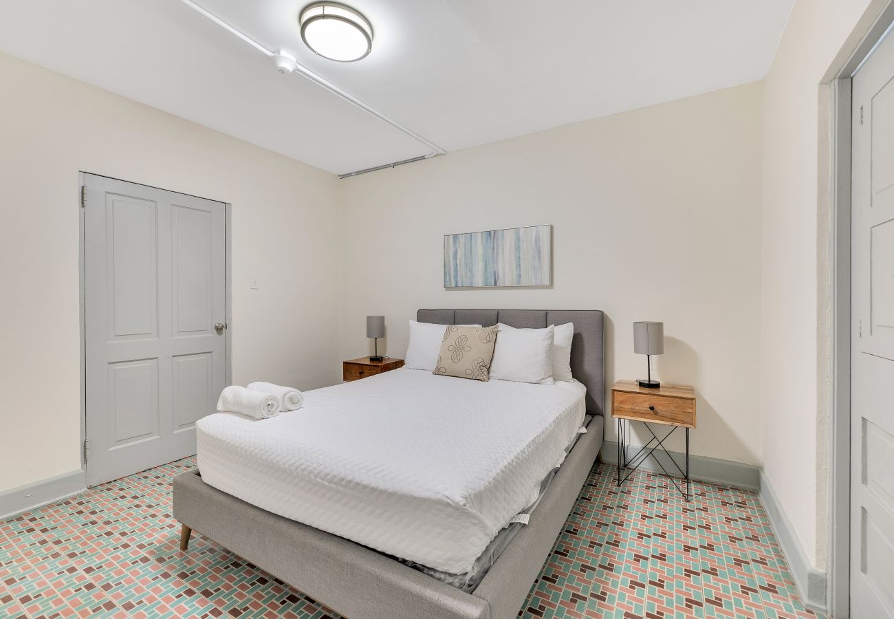 Apartamento en San Juan - Encantador apartamento de 2 habitaciones con balcón y planta eléctrica en San Juan