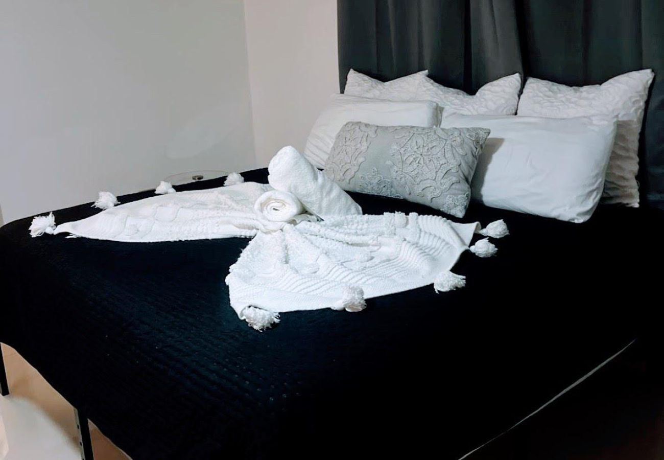 Casa en Vega Baja - Hacienda M&B · Perfecta para Grupos, con Piscina y Patio Espacioso