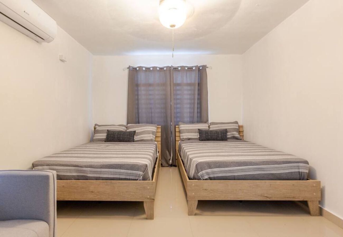 Casa en Vega Baja - Hacienda M&B · Perfecta para Grupos, con Piscina y Patio Espacioso