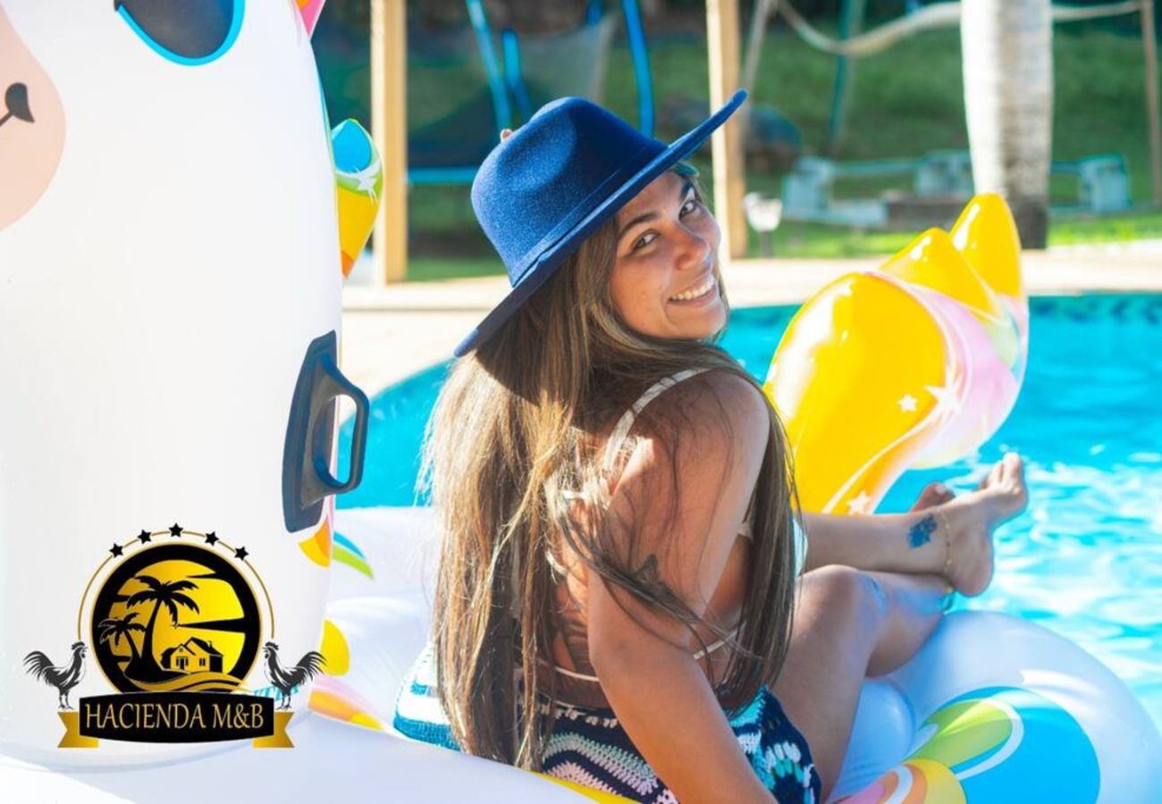 Casa en Vega Baja - Hacienda M&B · Perfecta para Grupos, con Piscina y Patio Espacioso