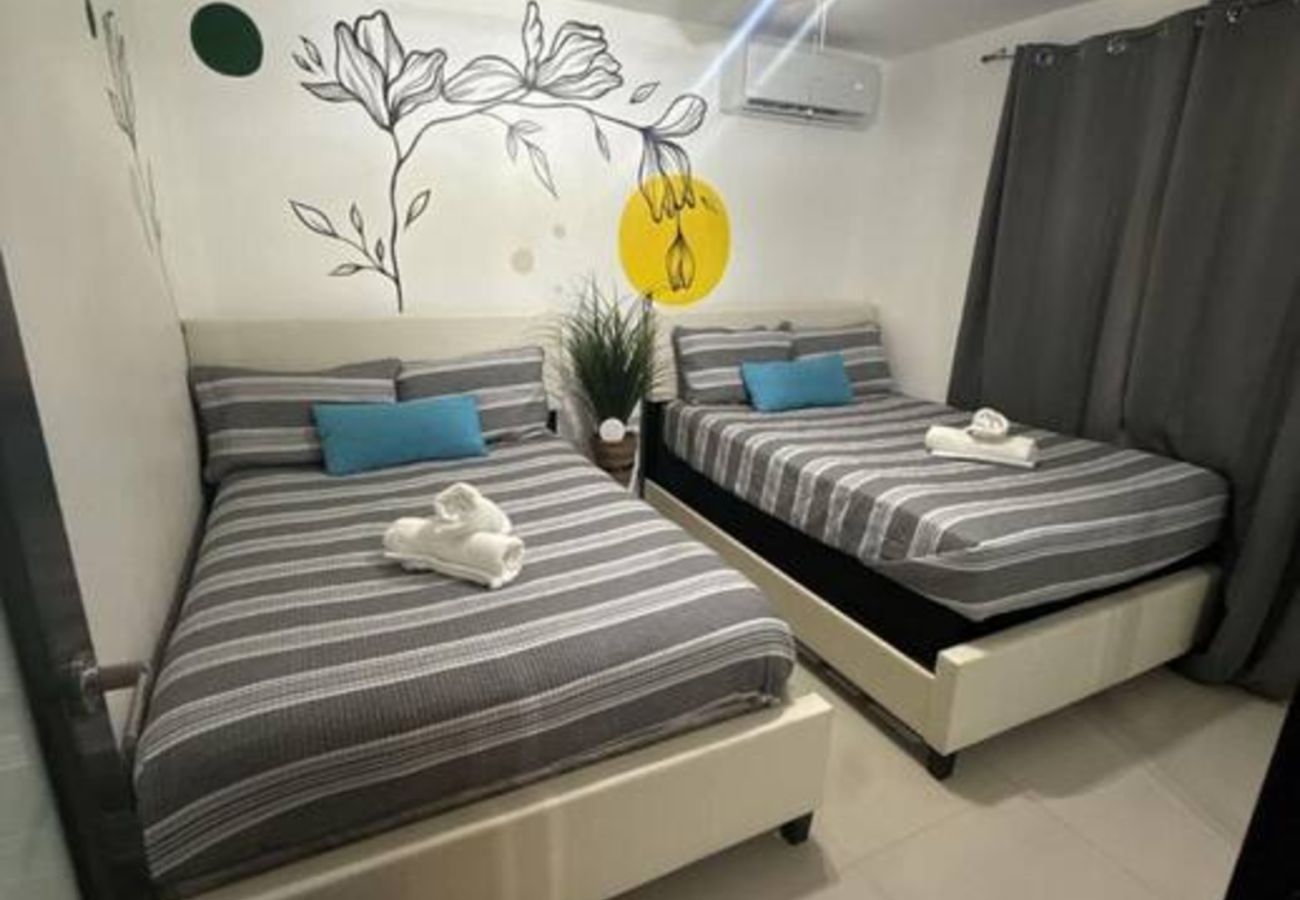 Casa en Vega Baja - Hacienda M&B · Perfecta para Grupos, con Piscina y Patio Espacioso