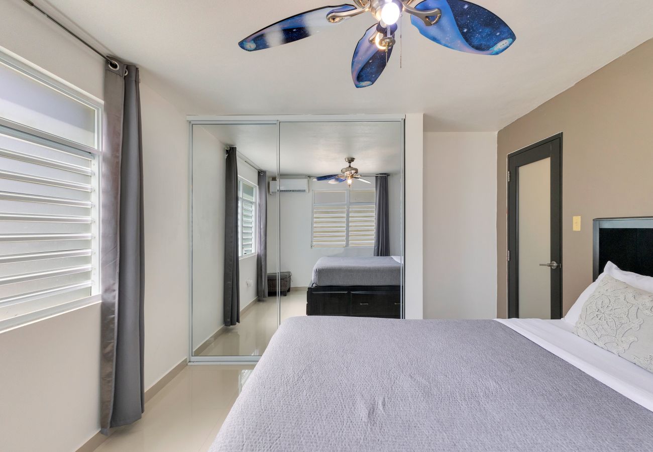 Casa en Vega Baja - Hacienda M&B · Perfecta para Grupos, con Piscina y Patio Espacioso