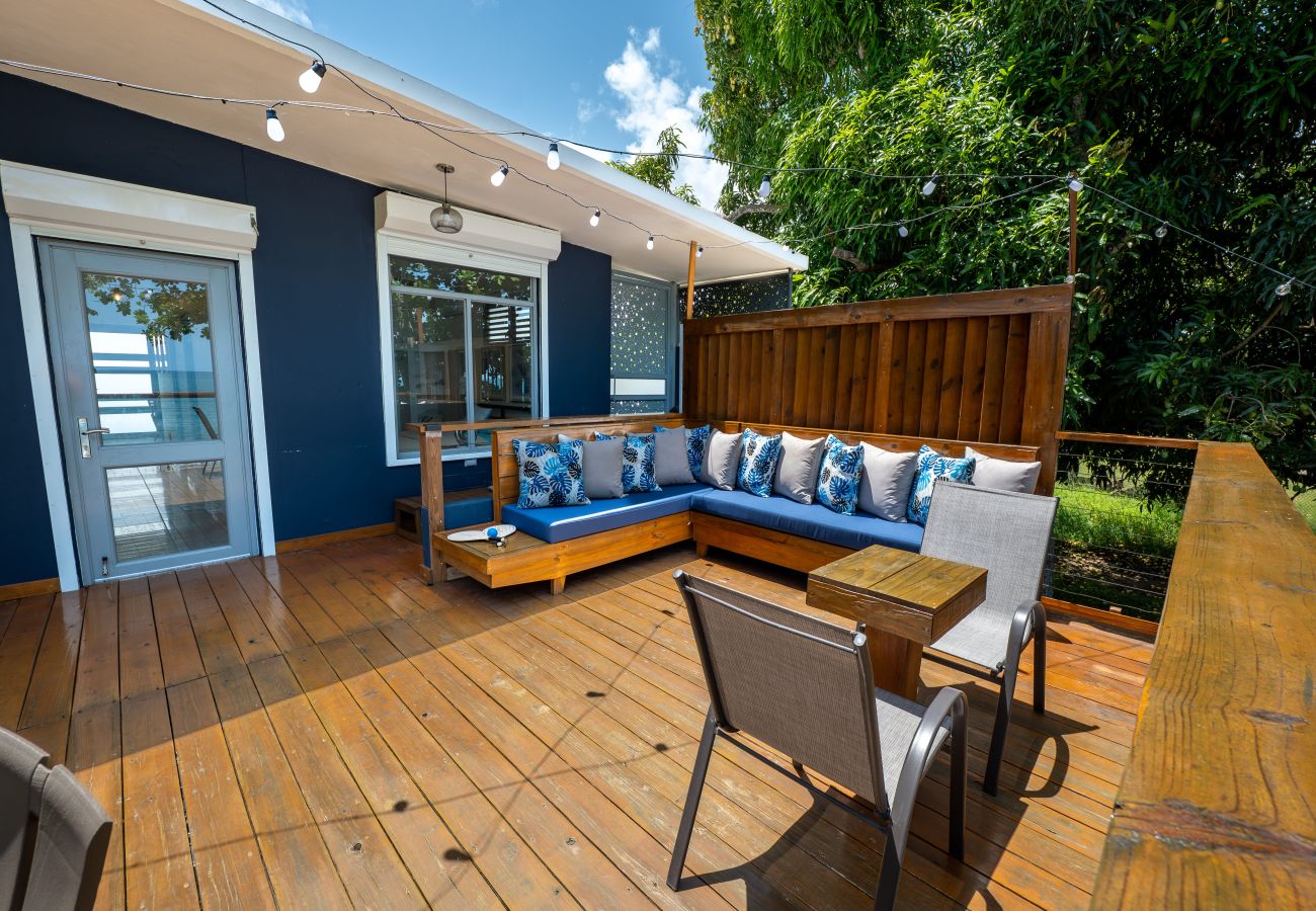 Casa en Mayaguez - Escondite Costero de 3H con Terraza Privada y Vista