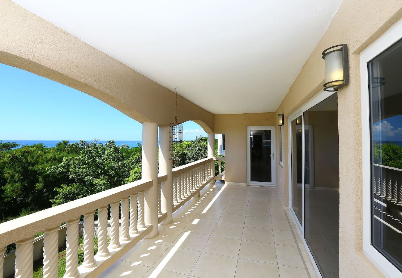 Casa en White House - Spacious 4-Bedroom Penthouse | Stunning sea views! 