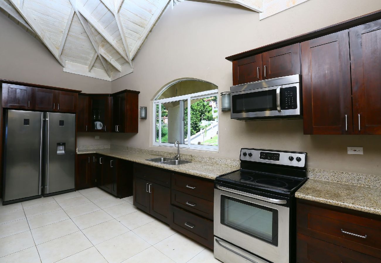 Casa en White House - Spacious 4-Bedroom Penthouse | Stunning sea views! 