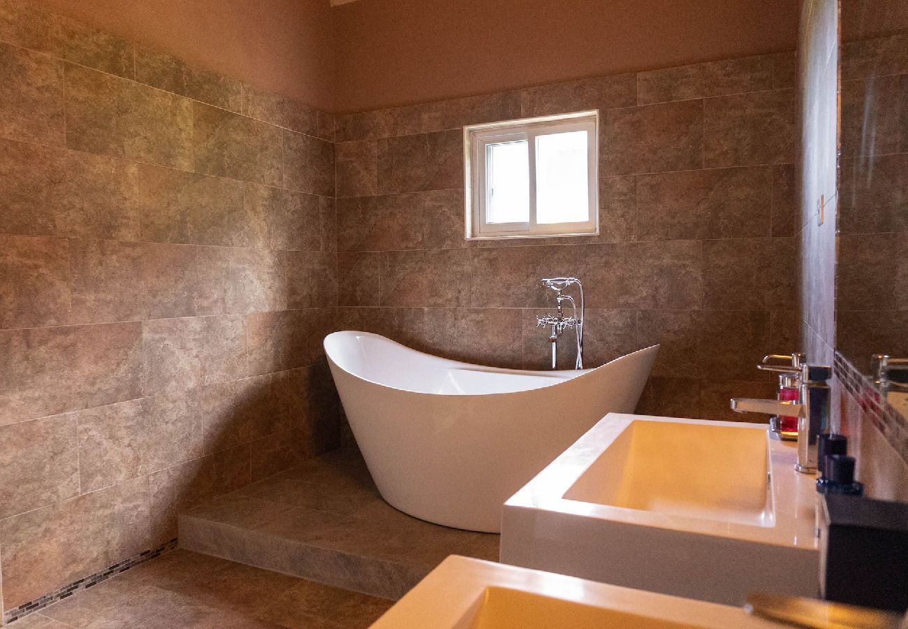 Casa en White House - Spacious 4-Bedroom Penthouse | Stunning sea views! 
