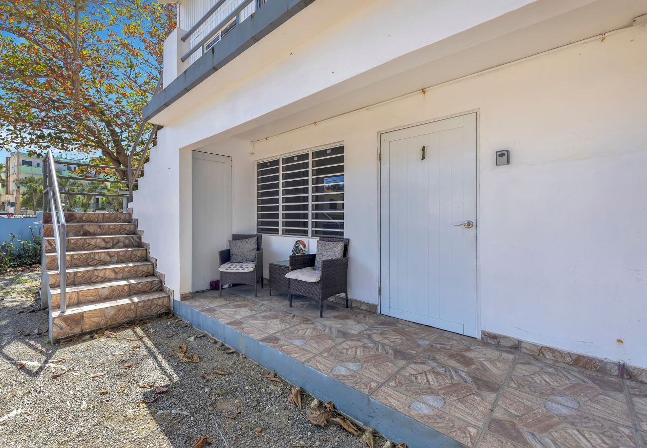 Estudio en Rincon - Sandy Beach Studio • Private Terrace & Parking • Walk to Surf
