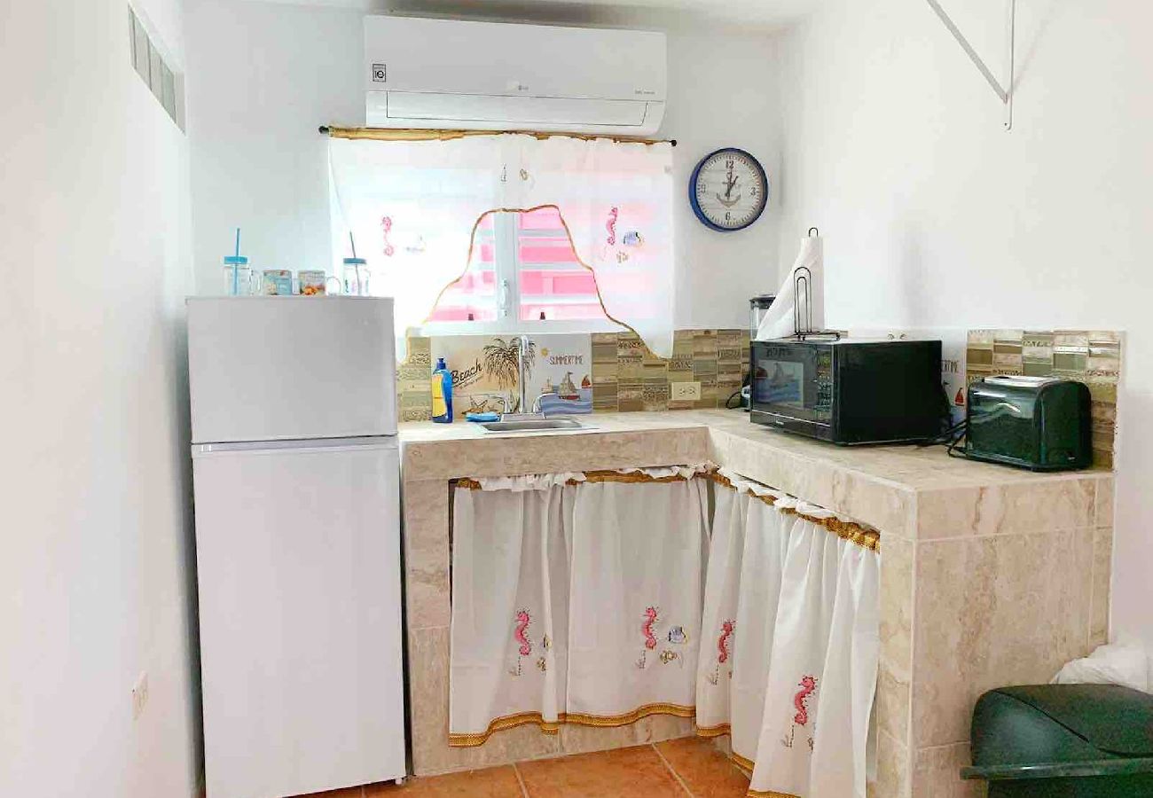 Estudio en Rincon - Estudio de Playa Tranquilo en el Corazón de Puntas