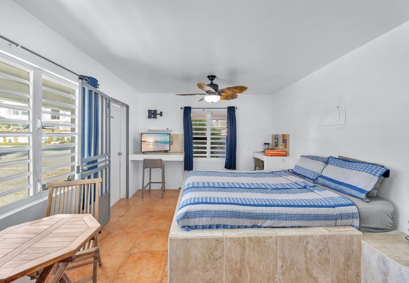 Estudio en Rincon -  Studio w/ Patio • Walk to Sandy Beach