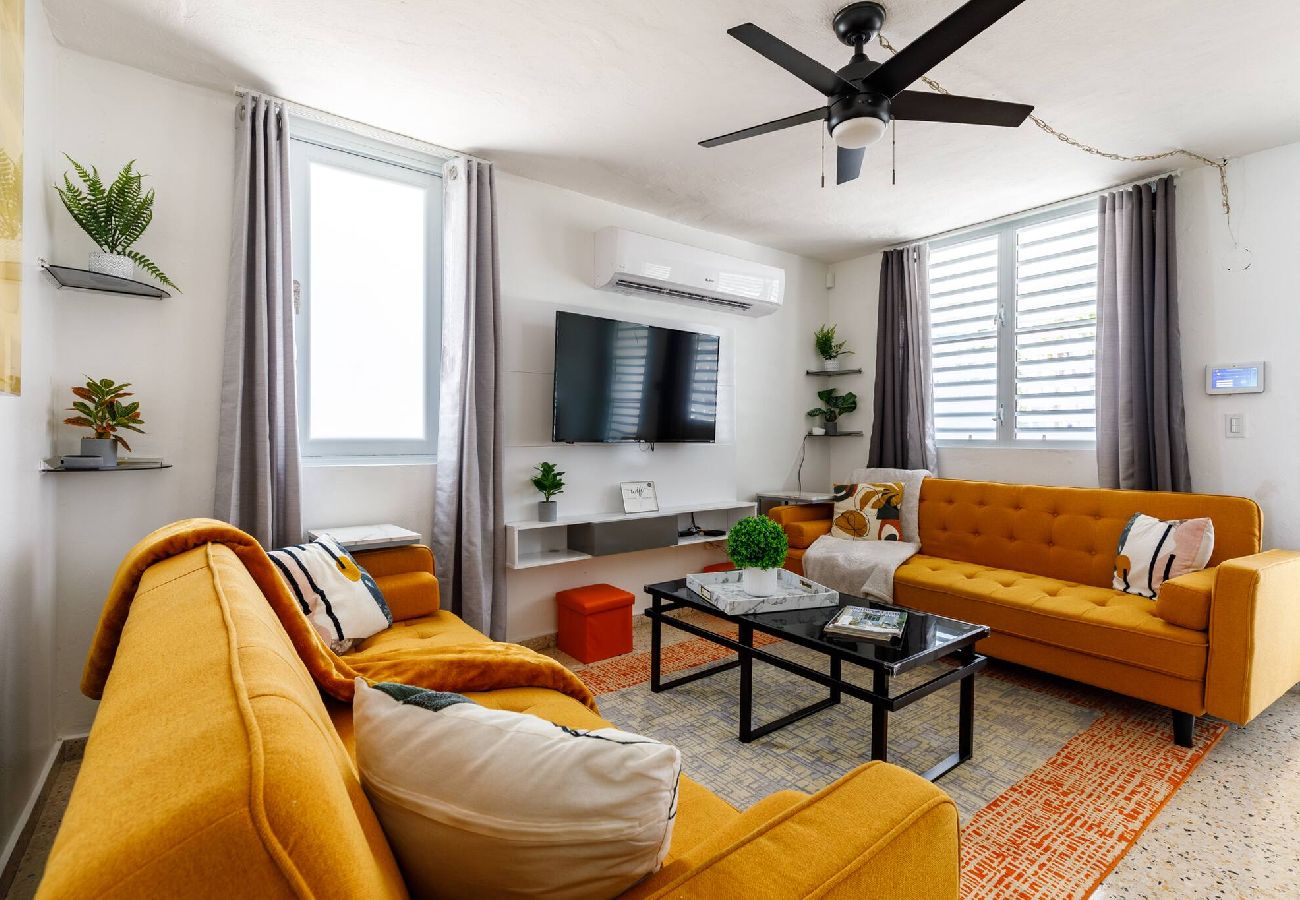 Casa en Ceiba - Stylish 3 Bed/2Bath with Pool & Solar Panels 