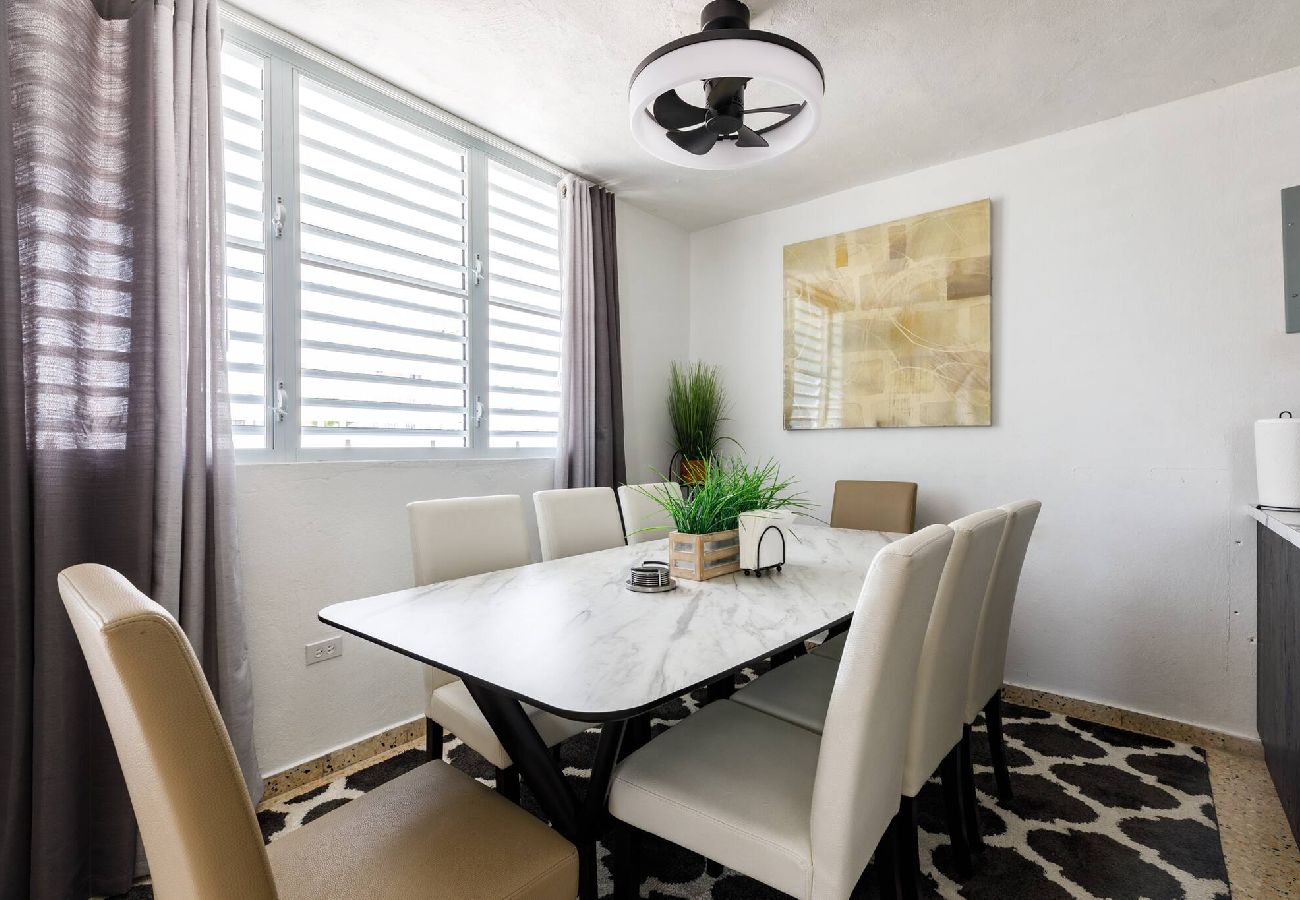 Casa en Ceiba - Stylish 3 Bed/2Bath with Pool & Solar Panels 