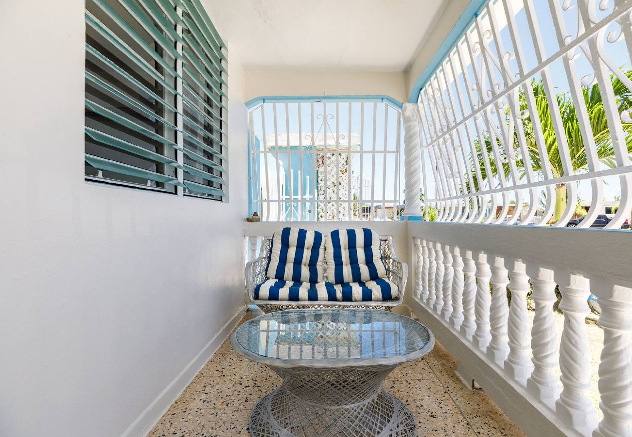 Casa en Ceiba - Stylish 3 Bed/2Bath with Pool & Solar Panels 