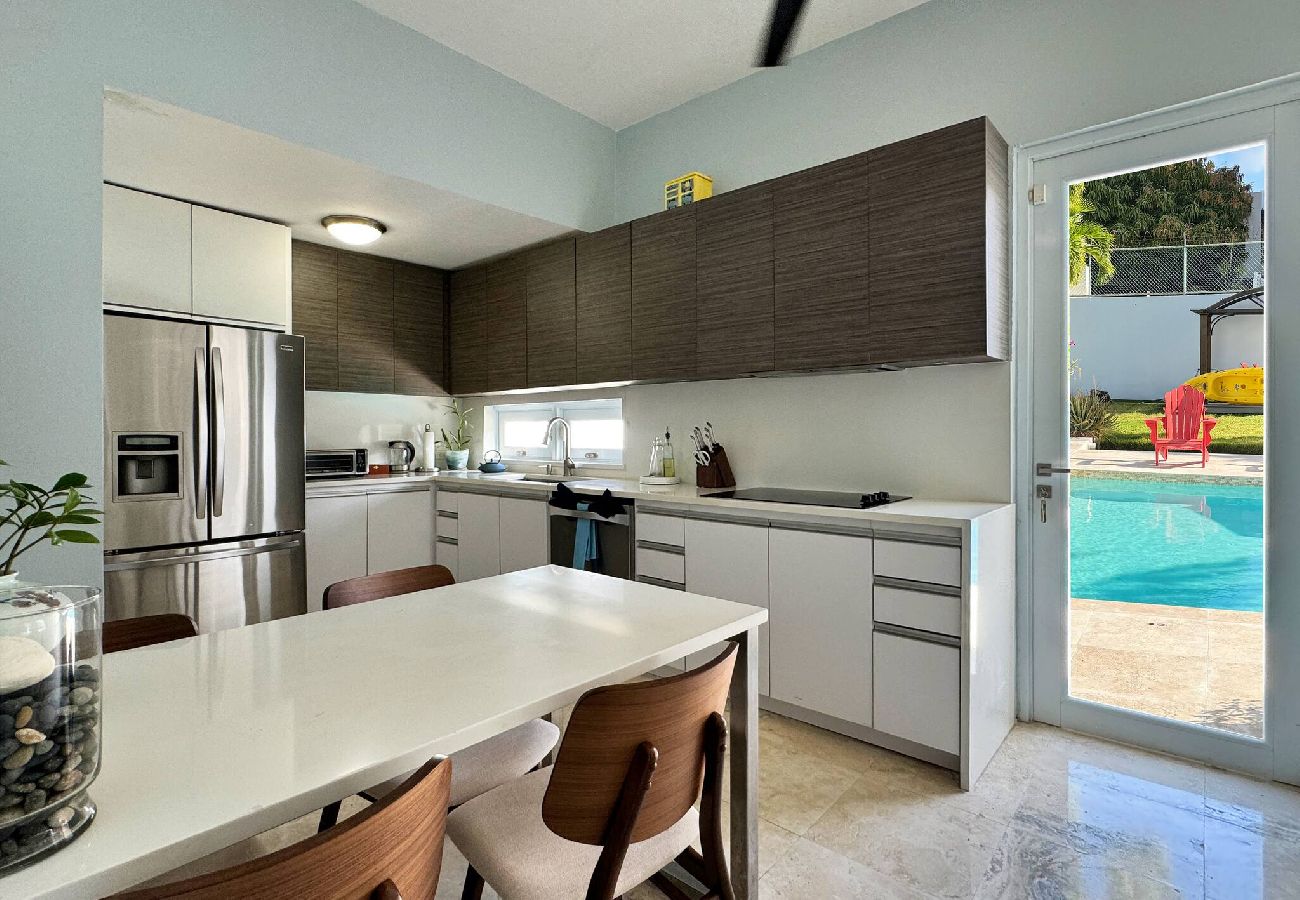 Casa en San Juan - Condado Laguna Villa w/Pool 5 Bd 3 Ba - Generator 