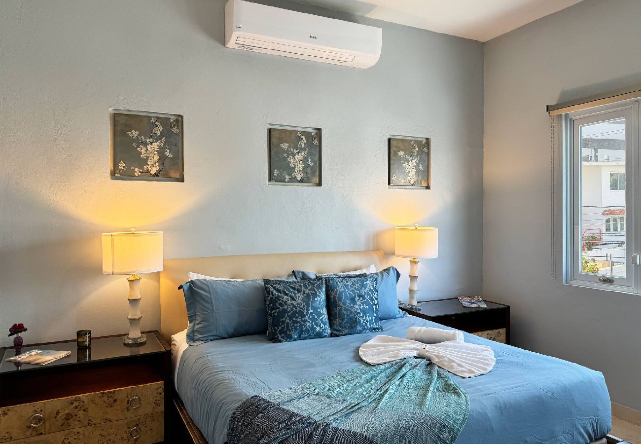 Casa en San Juan - Condado Laguna Villa w/Pool 5 Bd 3 Ba - Generator 