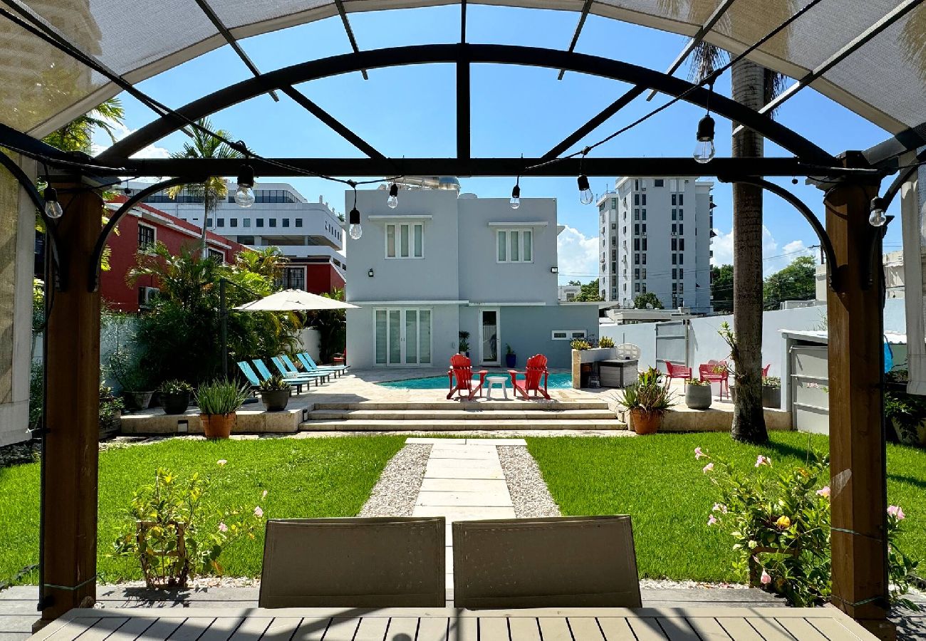 Casa en San Juan - Condado Laguna Villa w/Pool 5 Bd 3 Ba - Generator 