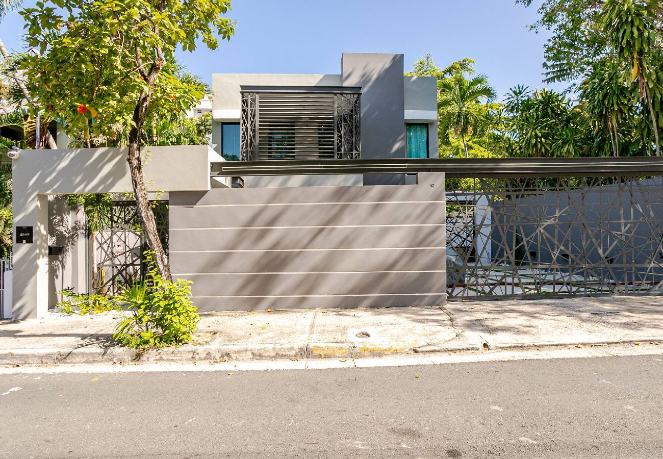 Casa en San Juan - -