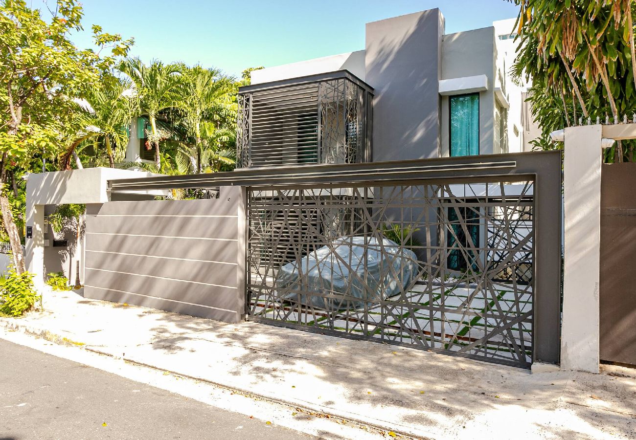 Casa en San Juan - -