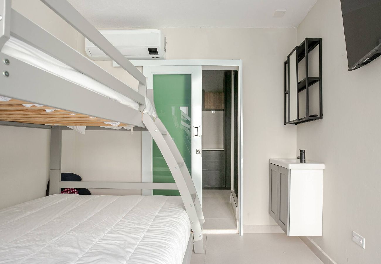 Casa en San Juan - -