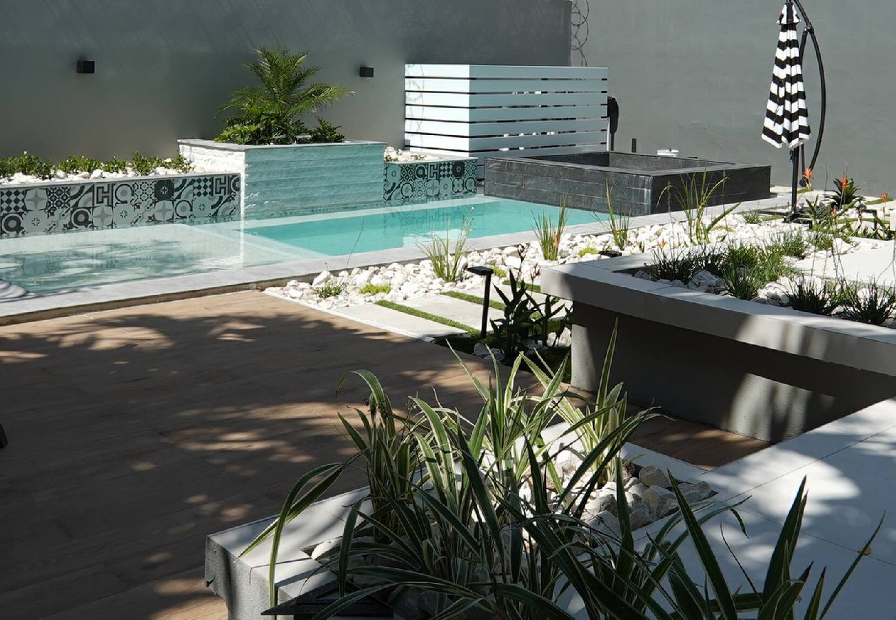 Casa en San Juan - -