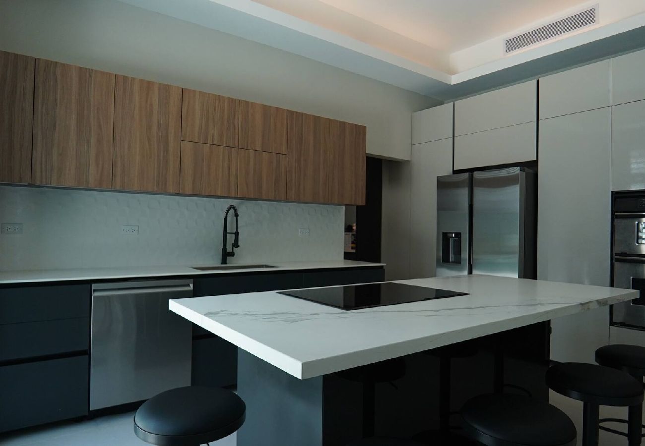 Casa en San Juan - -