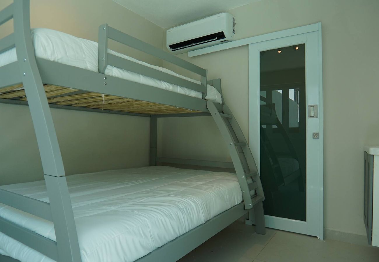 Casa en San Juan - -
