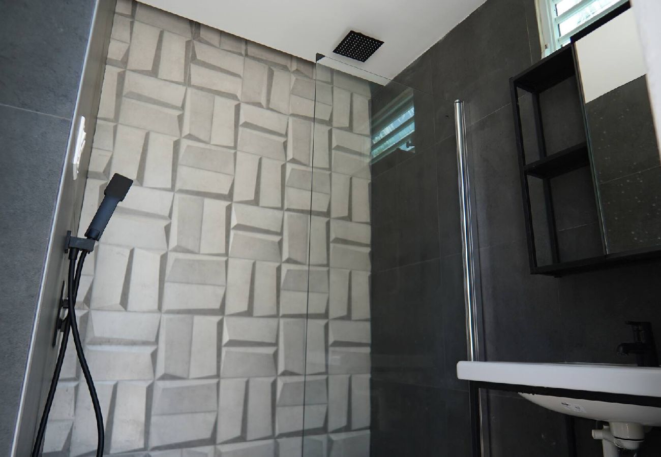 Casa en San Juan - -