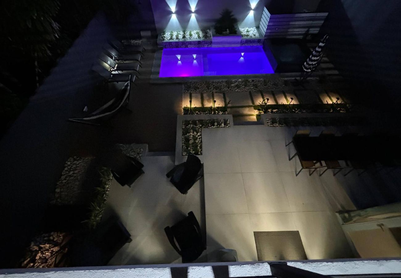 Casa en San Juan - -