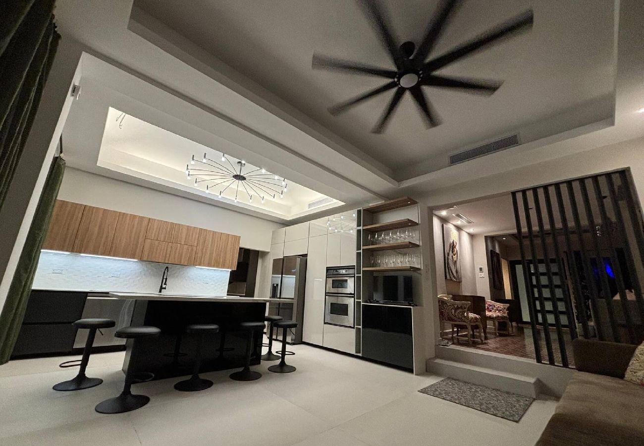 Casa en San Juan - -