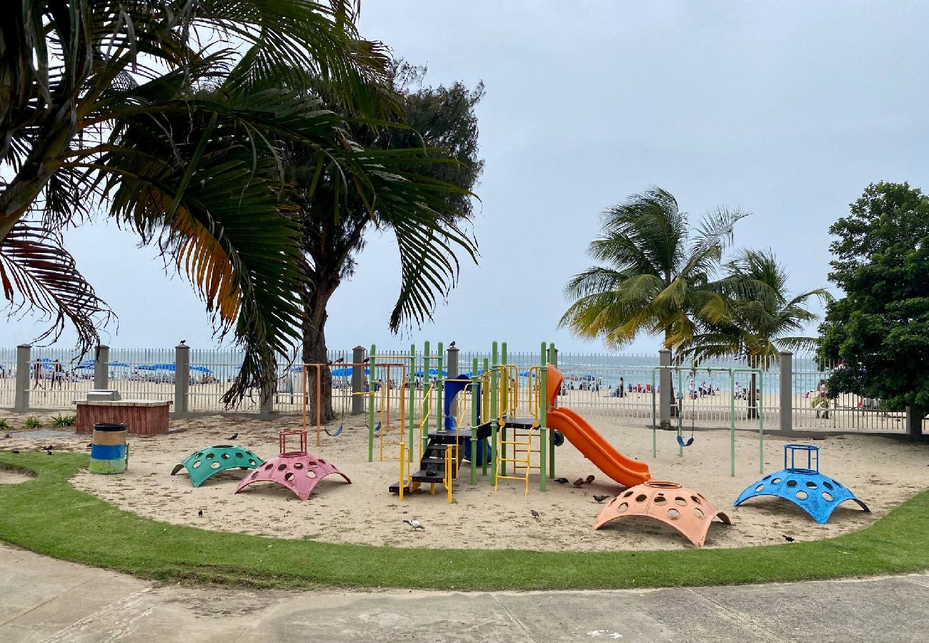 Apartamento en Luquillo - Amazing sunset/ ocean view beachfront studio 