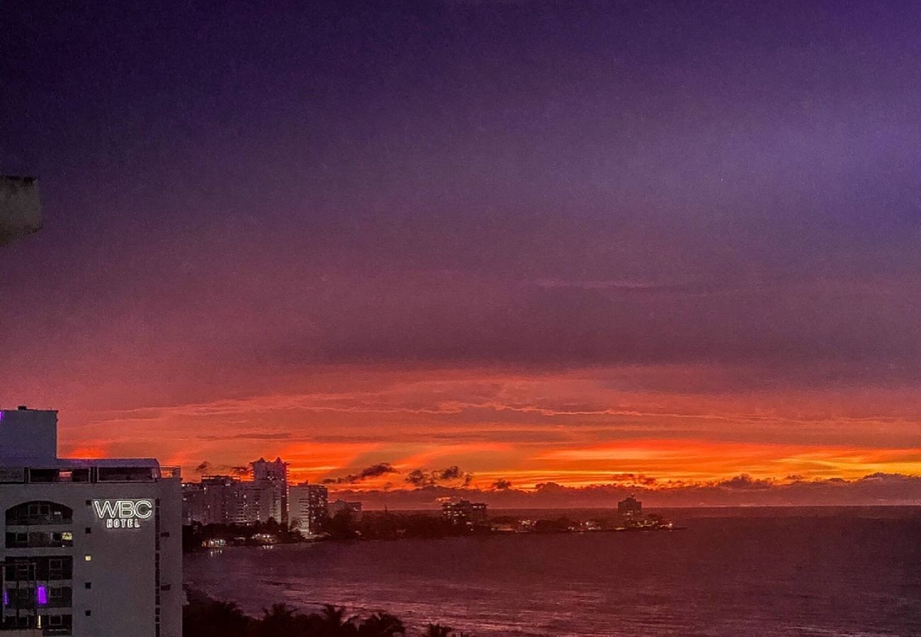Apartamento en Luquillo - Amazing sunset/ ocean view beachfront studio 