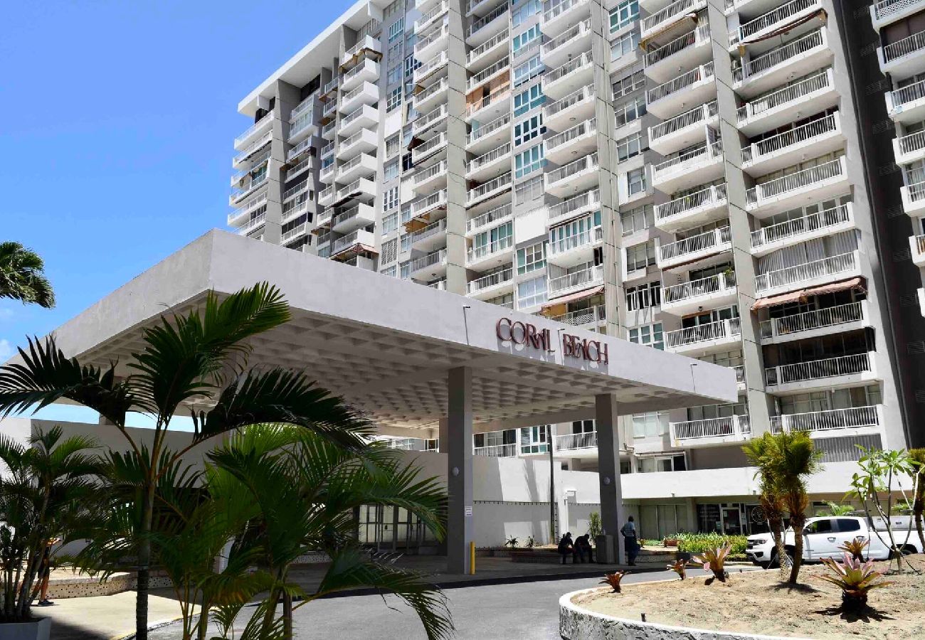 Apartamento en Luquillo - Amazing sunset/ ocean view beachfront studio 