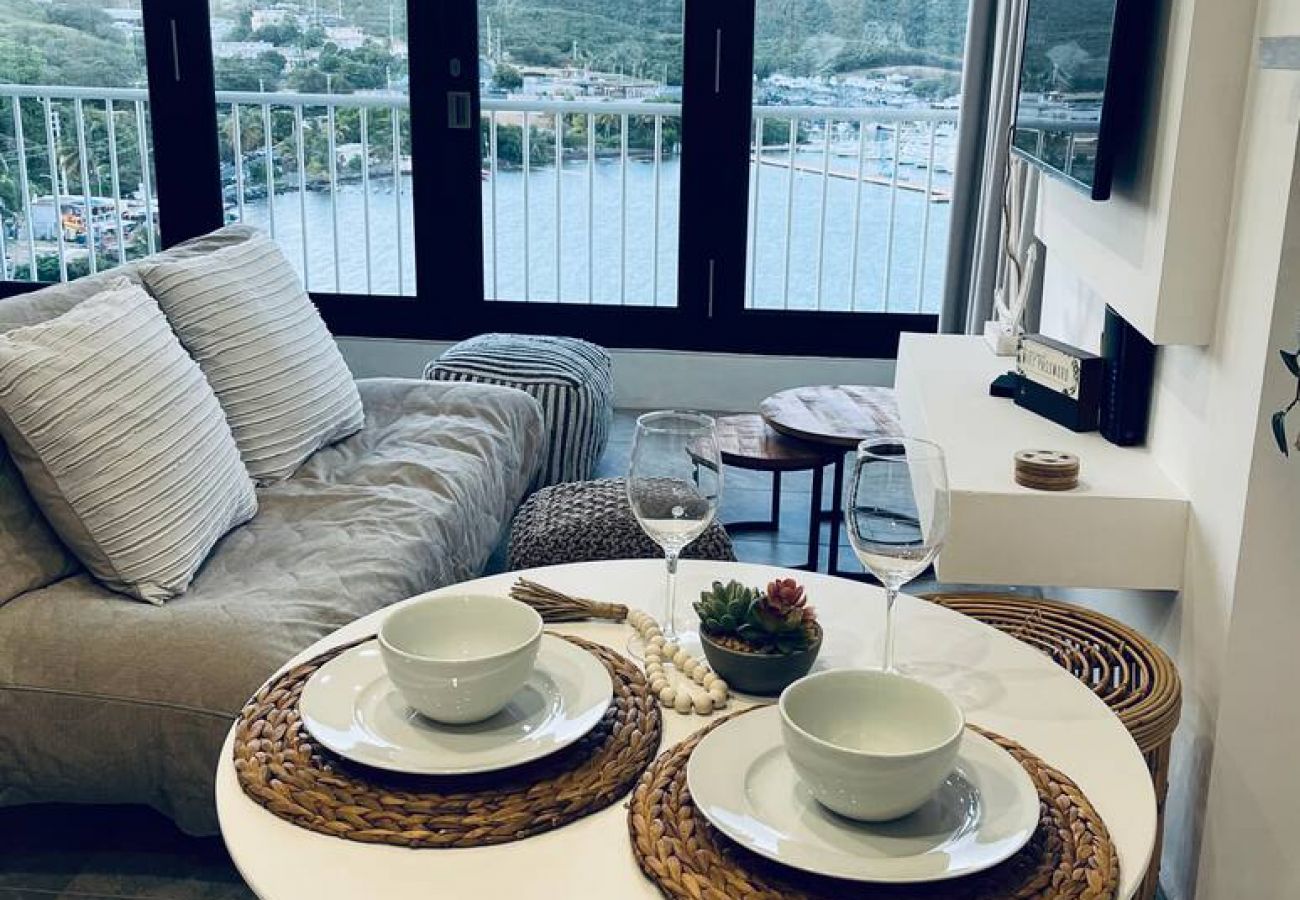 Residencial en Fajardo - Oceanfront Oasis: Panoramic Views & Marina Access 