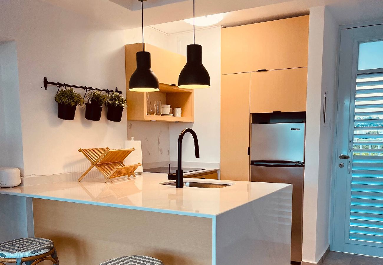 Residencial en Fajardo - Oceanfront Oasis: Panoramic Views & Marina Access 