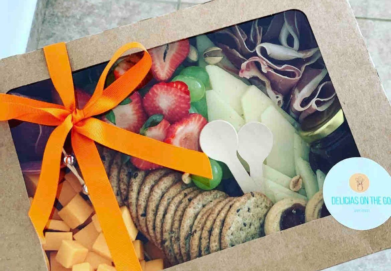 Residencial en Fajardo - Oceanfront Oasis: Panoramic Views & Marina Access 