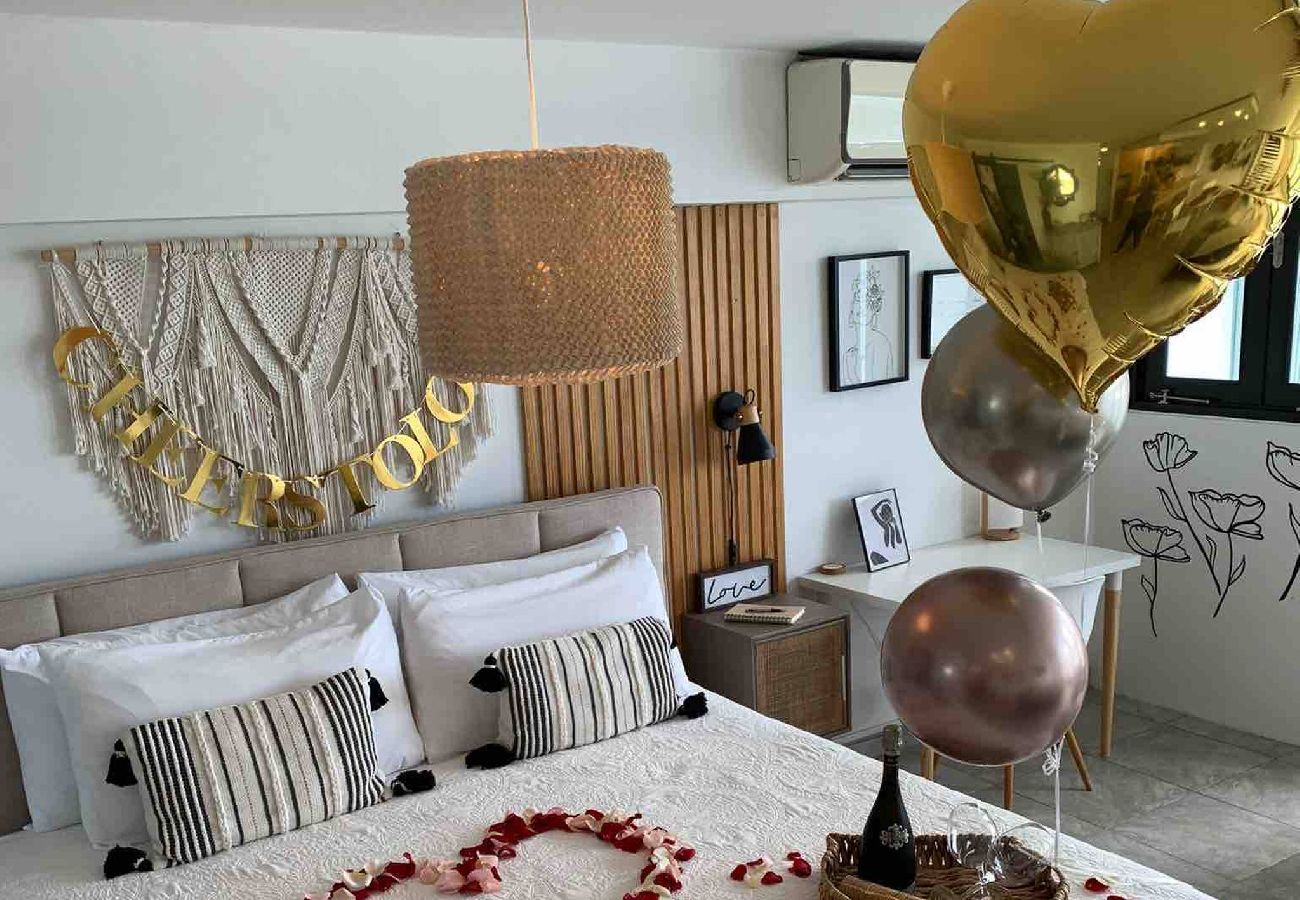 Residencial en Fajardo - Oceanfront Oasis: Panoramic Views & Marina Access 