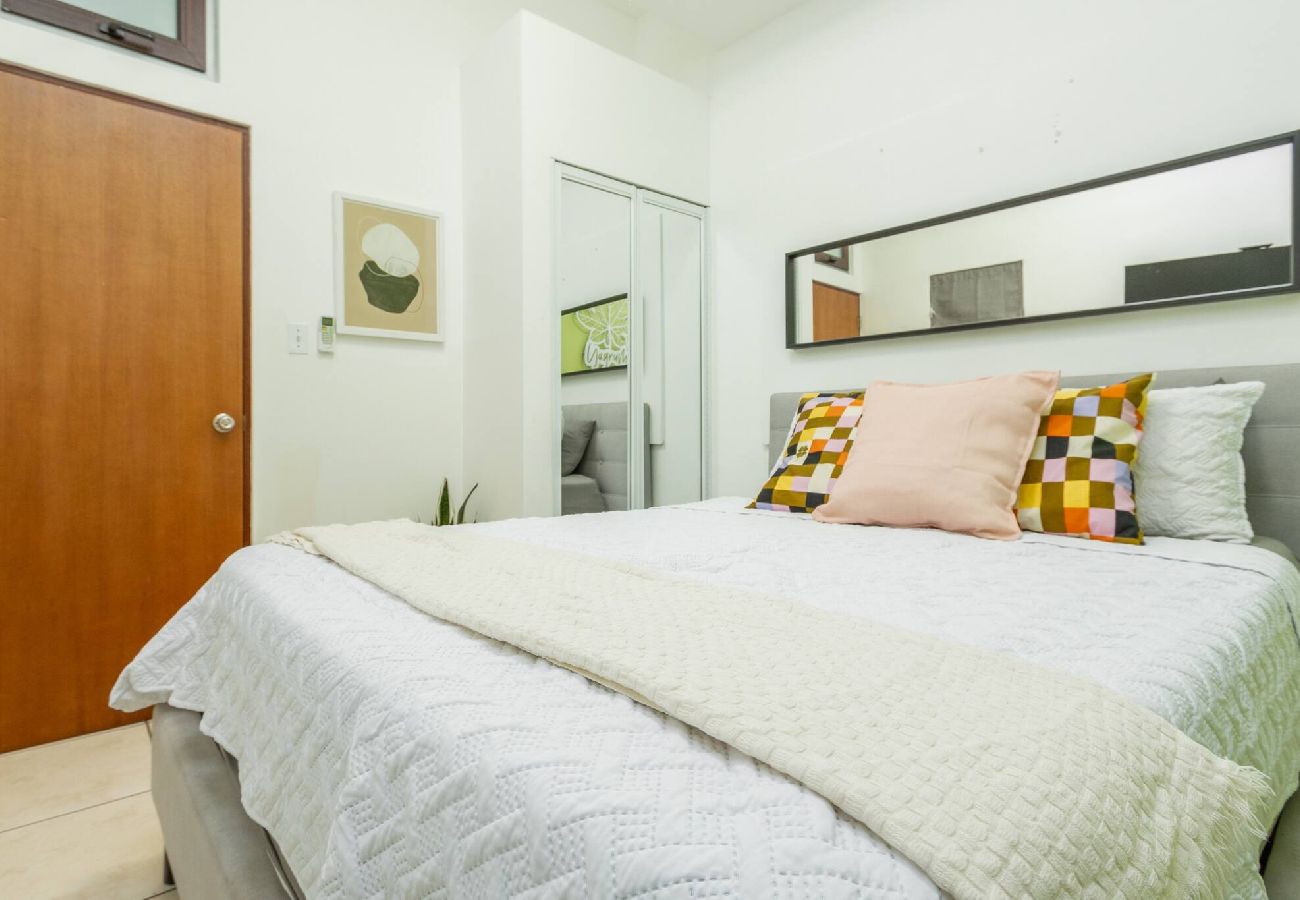 Apartamento en San Juan - Beautiful 2 Bedroom in Miramar! 